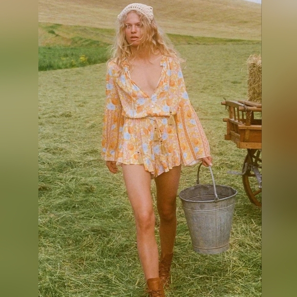 Spell Enchanted Wood Romper Playsuit Dandelion Yellow Floral Small NWOT - Picture 3 of 16